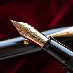 Füllfederhalter NamikiEmperor Urushi BlackFeder Medium